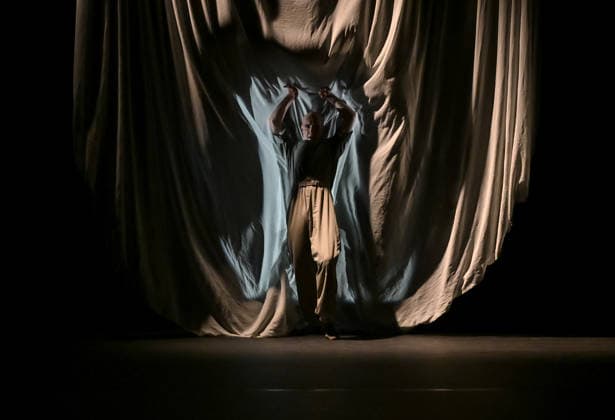 Russell Maliphant Dance Company Landscapes at Sadler s Wells East Russell Maliphant Dance Company Landscapes at Sadler s Wells East, London on Tuesday 10th March., Credit:Laura Rose Avalon  Copyright: xLauraxRosex xAvalonx 1081835011