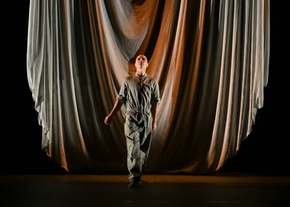 Russell Maliphant Dance Company Landscapes at Sadler s Wells East Russell Maliphant Dance Company Landscapes at Sadler s Wells East, London on Tuesday 10th March., Credit:Laura Rose Avalon  Copyright: xLauraxRosex xAvalonx 1081835093