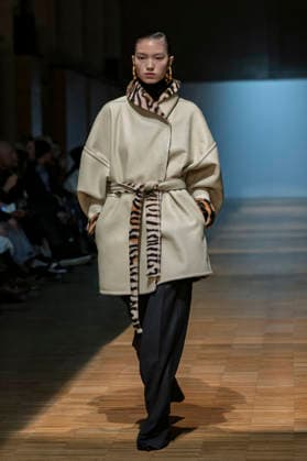 PFW - Situationist Runway A model walks the runway during the Situationist Womenswear Fall Winter 2026-2027 show as part of Paris Fashion Week on March 10, 2026 in Paris, France. Photo by Jana Call me J ABACAPRESS.COM Paris Ile de France France  Copyright: xJanaxCallxmexJ ABACAx