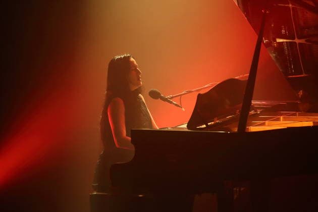 Nika Roza Danilova alias Zola Jesus bei einem Konzert im Heimathafen Neukölln in Berlin, 10. März 2026. Zola Jesus Konzert Berlin