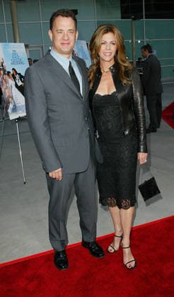 FAT GREEK WEDDING Apr. 15, 2002 - Los Angeles, CALIFORNIA - MY BIG FAT GREEK WEDDING.PREMIERE AT ARCLIGHT CINERAMA DOME IN LOS ANGELES, CA.PRODUCERS TOM HANKS AND WIFE RITA WILSON. FITZROY BARRETT 4-15-2002 K24699FB (D) Copyright: xFitzroyxBarrettx