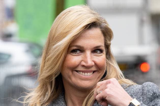 Amsterdam, The Netherlands, 2026-03-11 13:13:42 AMSTERDAM, March 11, 2026, LAB111 Queen Maxima presenting a workbook to the Anne-Bo Foundation at LAB111 in Amsterdam. The foundation focuses on girls for whom studying is not a given, for example, because they grow up in poverty, have a history of refugee status, or come from youth care. PHOTO: NLBeeld Patrick van Emst Credit: NL Beeld Patrick van Emst  Copyright: xx x