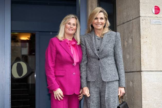 Amsterdam, The Netherlands, 2026-03-11 11:27:37 AMSTERDAM, March 11, 2026, LAB111 Queen Maxima presenting a workbook to the Anne-Bo Foundation at LAB111 in Amsterdam. The foundation focuses on girls for whom studying is not a given, for example, because they grow up in poverty, have a history of refugee status, or come from youth care. PHOTO: NLBeeld Patrick van Emst Credit: NL Beeld Patrick van Emst  Copyright: xx x
