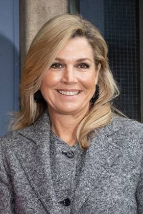 Amsterdam, The Netherlands, 2026-03-11 11:27:39 AMSTERDAM, March 11, 2026, LAB111 Queen Maxima presenting a workbook to the Anne-Bo Foundation at LAB111 in Amsterdam. The foundation focuses on girls for whom studying is not a given, for example, because they grow up in poverty, have a history of refugee status, or come from youth care. PHOTO: NLBeeld Patrick van Emst Credit: NL Beeld Patrick van Emst  Copyright: xx x