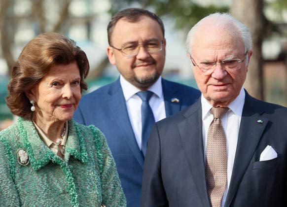 Swedish royal couple visits Poland Photo: Pawel Wodzynski East News King of Sweden Carl XVI Gustaf and his wife Queen Silvia attend a meeting with the Ukrainian children at the Praska Arka Community Centre on March 11, 2026 in Warsaw, Poland. The Swedish royal couple pays a three-day state visit to Poland focused on strengthening bilateral ties, defense, and security. EN_01673878_0047 