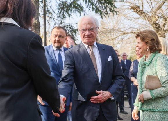 Swedish royal couple visits Poland Photo: Pawel Wodzynski East News King of Sweden Carl XVI Gustaf and his wife Queen Silvia attend a meeting with the Ukrainian children at the Praska Arka Community Centre on March 11, 2026 in Warsaw, Poland. The Swedish royal couple pays a three-day state visit to Poland focused on strengthening bilateral ties, defense, and security. EN_01673878_0070 