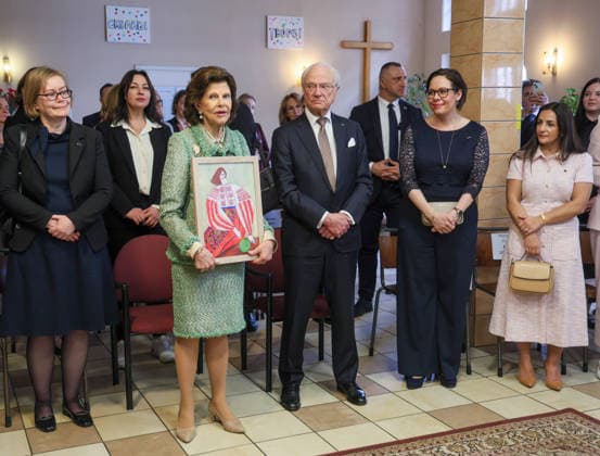 Swedish royal couple visits Poland Photo: Pawel Wodzynski East News King of Sweden Carl XVI Gustaf and his wife Queen Silvia attend a meeting with the Ukrainian children at the Praska Arka Community Centre on March 11, 2026 in Warsaw, Poland. The Swedish royal couple pays a three-day state visit to Poland focused on strengthening bilateral ties, defense, and security. EN_01673878_0079 