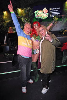 Hubert Fella, Micaela Schäfer, Claudia Effenberg bei der ERÖFFNUNG DER OLIVIA JONES DSCHUNGELBAR auf der Grosse Freiheit in Hamburg am 11.03.2026