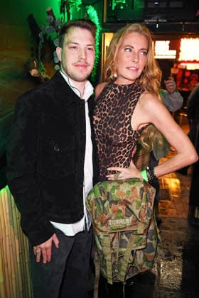 Giulia Siegel mit Sohn Nathan Wehrmann bei der ERÖFFNUNG DER OLIVIA JONES DSCHUNGELBAR auf der Grosse Freiheit in Hamburg am 11.03.2026