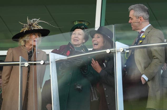 Ladies Day at Cheltenham Festival Queen Camilla, Princess Anne and Carole Middleton cheer on the racing as they attend Ladies Day at Cheltenham Festival, Cheltenham Racecourse, Cheltenham, Gloucestershire, UK, on the 11th March 2026 Picture by James Whatling Cheltenham Cheltenham Racecourse Gloucestershire United Kingdom  WHA-0810