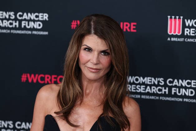 The Women s Cancer Research Fund s An Unforgettable Evening Benefit Gala 2026 Lori Loughlin at The Women s Cancer Research Fund s An Unforgettable Evening Benefit Gala 2026 held at the Beverly Wilshire, A Four Seasons Hotel on March 11, 2026 in Beverly Hills, Los Angeles, California, United States., Credit:Xavier Collin Avalon  Copyright: xXavierxCollinx xAvalonx 1082130119
