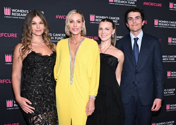 An Unforgettable Evening 2026 Elizabeth Tisch, Jamie Tisch, Holden Tisch and Zachary Tisch arriving to An Unforgettable Evening 2026 held at the Beverly Wilshire, A Four Seasons Hotel on March 11, 2026 in Beverly Hills, Ca. Beverly Hills Beverly Wilshire Hotel California USA Copyright: xLisaxOConnor xAFF-USA.COMx