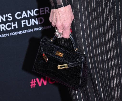 An Unforgettable Evening 2026 Kyle Richards, purse detail arriving to An Unforgettable Evening 2026 held at the Beverly Wilshire, A Four Seasons Hotel on March 11, 2026 in Beverly Hills, Ca. Beverly Hills Beverly Wilshire Hotel California USA Copyright: xLISAxOConnor xAFF-USA.COMx