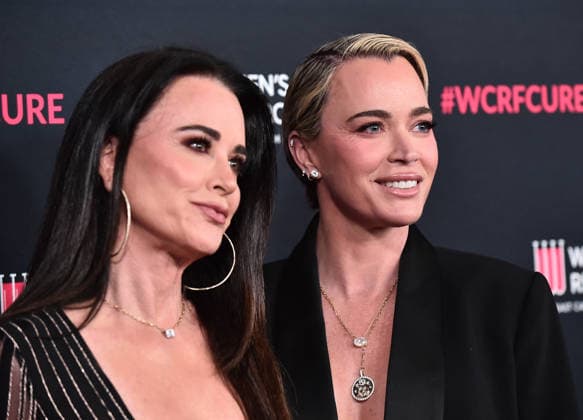 An Unforgettable Evening 2026 Kyle Richards and Teddi Mellencamp arriving to An Unforgettable Evening 2026 held at the Beverly Wilshire, A Four Seasons Hotel on March 11, 2026 in Beverly Hills, Ca. Beverly Hills Beverly Wilshire Hotel California USA Copyright: xLISAxOConnor xAFF-USA.COMx