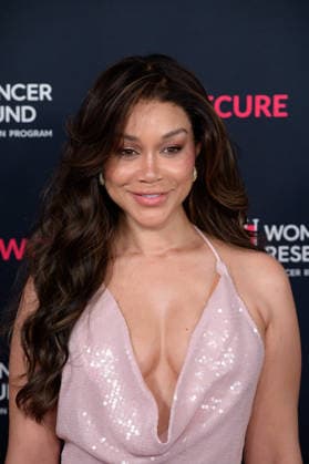 LOS ANGELES, USA March 11, 2026 Charmaine DeGrate at An Unforgettable Evening 2026 benefitting the Women s Cancer Research Fund Picture Paul Smith Featureflash 453988 2026 03 11 CA Los Angeles  Copyright: xPaulxSmithx xFeaturesxFlashx xStarfacex STAR_453988_023