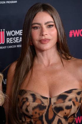 LOS ANGELES, USA March 11, 2026 Sofia Vergara at An Unforgettable Evening 2026 benefitting the Women s Cancer Research Fund Picture Paul Smith Featureflash 453988 2026 03 11 CA Los Angeles  Copyright: xPaulxSmithx xFeaturesxFlashx xStarfacex STAR_453988_107