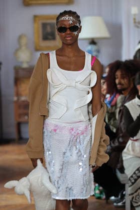 PFW - Florentina Leitner Runway A model walks the runway during the Florentina Leitner Womenswear Fall Winter 2026-2027 show as part of Paris Fashion Week on March 10, 2026 in Paris, France. Photo by Alain Gil Gonzalez ABACAPRESS.COM Paris France  Copyright: xGonzalezxAlain-Gil ABACAx