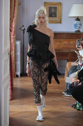 PFW - Florentina Leitner Runway A model walks the runway during the Florentina Leitner Womenswear Fall Winter 2026-2027 show as part of Paris Fashion Week on March 10, 2026 in Paris, France. Photo by Alain Gil Gonzalez ABACAPRESS.COM Paris France  Copyright: xGonzalezxAlain-Gil ABACAx