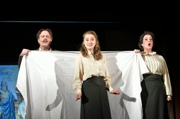 Oliver Nitsche, Marie Schröder und Alexa Maria Surholt bei der Fotoprobe zum Theaterstück Bekenntnisse des Hochstaplers Felix Krull im Schlosspark Theater. Berlin, 11.03.2026