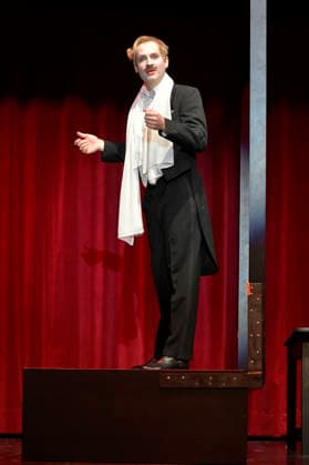 Jakob Wenig bei der Fotoprobe zum Theaterstück Bekenntnisse des Hochstaplers Felix Krull im Schlosspark Theater. Berlin, 11.03.2026
