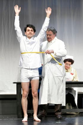 Adrian Djokic, Gerhard Mohr und Alexa Maria Surholt bei der Fotoprobe zum Theaterstück Bekenntnisse des Hochstaplers Felix Krull im Schlosspark Theater. Berlin, 11.03.2026