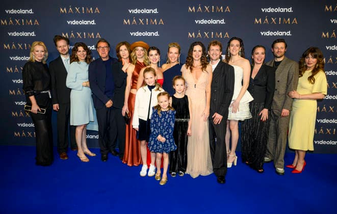 11-03-2026 Premiere of the second season of the Videoland Original drama series Maxima in De Nieuwe Kerk, Amsterdam. Martijn Lakemeier Als Willem-Alexander en Delfina Chaves Als Maxima met Julie Als Amalia, Nina Als Ariane n Philou Als Alexia, Abbey Hoes Als Laurentien en Steef de Bot Als Constantijn, Elsie de Brauw Als Beatrix en Sebastian Koch Als Claus, Agustina Palma Als vriendin Maxima , Rifka Lodeizen Als Noor en Claire Bender Als Mabel, Jean-Paul Buijs Als Balkenende, Regisseurs Saskia Diesing, Joosje Du Â  Copyright: xPPEx