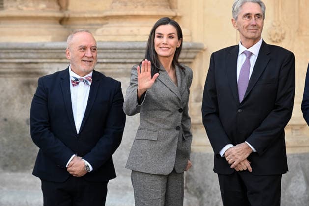 Queen Letizia c and the rector of the University of Alcalá de Henares, José Vicente Saz Pérez d , pose on their arrival at the closing ceremony of the third edition of the Masters Degree in International Reporting at the University of Alcalá de Henares, on March 12, 2026, in Alcalá de Henares Madrid, In collaboration with the RTVE Institute, the program combines academic training and professional experience to prepare students to cover global events, conflicts, crises and political and social transformations. It also focuses on the journalistic genre par excellence, reportage UNIVERSIDAD MÁSTER REINA José Alcalá de Henares Alcala de Henares Alcala de Henares Spain Copyright: xJosà xOlivax 7359699