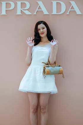 Stars Attend Prada Sun Pop-up Store Opening in Seoul Sana of South Korean K-pop girl group TWICE poses for photos during the opening of the Prada Sun pop-up store in Seoul, South Korea, March 12, 2026. Seoul South Korea  Copyright: xMatrixxImages JungxUi-Chelx