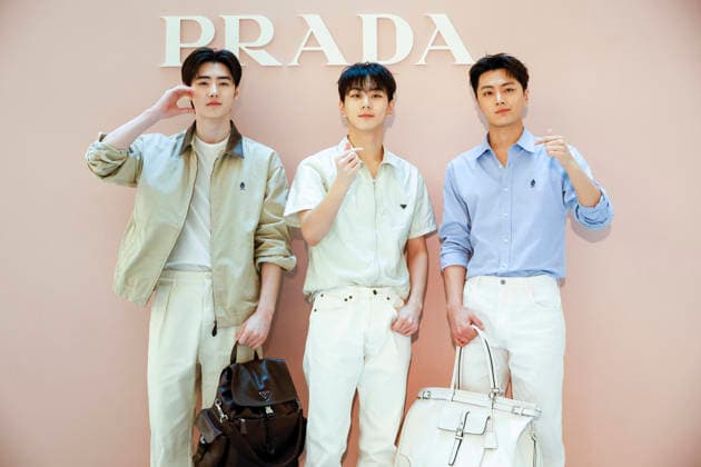Stars Attend Prada Sun Pop-up Store Opening in Seoul (L-R) Sunghoon, Jungwon, and Jay of South Korean K-pop group ENHYPEN pose for photos during the opening of the Prada Sun pop-up store in Seoul, South Korea, March 12, 2026. Seoul South Korea  Copyright: xMatrixxImages JungxUi-Chelx