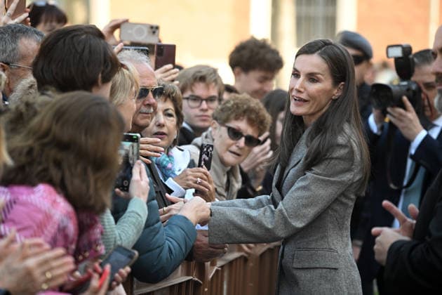 The Queen closes the third edition of the Master of Continuing Education in International Reporting Queen Letizia at the exit of the closing ceremony of the third edition of the Master of Continuing Education in International Reporting at the University of Alcalá de Henares, on March 12, 2026, in Alcalá de Henares Madrid, Spain The Master trains journalists capable of telling the world from the field In collaboration with the RTVE Institute, the program combines academic training and professional experience to prepare students to cover global events, conflicts, crises and political and social transformations, the program combines academic training and professional experience to prepare students to cover global events, conflicts, crises and Copyright: xJosà xOlivax 7360318