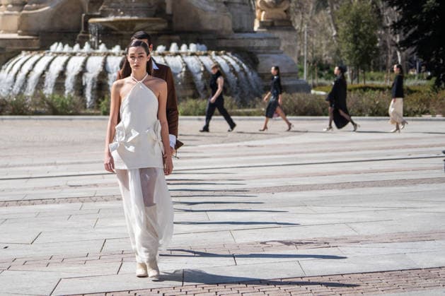 Inaugural fashion show of OMODA Madrid es Moda in Plaza de Espana Inaugural fashion show of OMODA Madrid es Moda in Plaza de Espana, on March 12, 2026, in Madrid Spain Organized by the Asociación Creadores de Moda de Espana ACME and the Madrid City Council, the show brings together 24 designers on an outdoor runway with the historic buildings as a backdrop, the show brings together 24 designers on an outdoor catwalk with the historic buildings of the square as a backdrop, combining established names - Devota Lomba, Roberto Verino, Roberto Torretta, Oteyza - with avant-garde firms such as Eduardo Navarrete and Dominnico 12 MARCH 2026 César Vallejo Rodrí Madrid Madrid Spain  Copyright: xCÃ sarxVallejoxRodriguezx 7360503