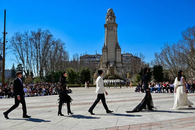 March 12, 2026, Madrid, Madrid, SPAIN: Models walk the runway on the urban catwalk set up in Plaza de EspaoÂ±a during the opening event of OMODA Madrid es Moda, marking the start of Madrid Fashion Week. The show brings together 25 Spanish independent fashion designers in one of the capital s most iconic locations. Madrid SPAIN  - ZUMAz108 20260312_znp_z108_015 Copyright: xRichardxZubelzux