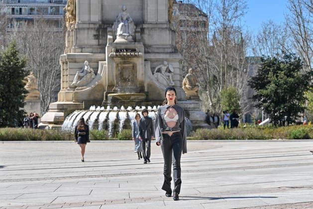 March 12, 2026, Madrid, Madrid, Spain: Model walks the runway during the opening show of OMODA MADRID ES MODA, at Plaza de EspaoÂ±a in Madrid, Spain. Madrid Spain  - ZUMAc312 20260312_zsp_c312_020 Copyright: xOscarxManuelxSanchezx