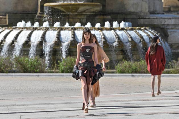 March 12, 2026, Madrid, Madrid, Spain: Model walks the runway during the opening show of OMODA MADRID ES MODA, at Plaza de EspaoÂ±a in Madrid, Spain. Madrid Spain  - ZUMAc312 20260312_zsp_c312_021 Copyright: xOscarxManuelxSanchezx
