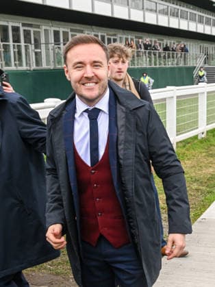 Cheltenham Racing Festival 2026- Day Three Cheltenham, Gloucestershire Alan Halsall seen at Cheltenham Racing Festival - Day Three Cheltenham, Gloucestershire, Credit:Jules Annan Avalon England  Copyright: xJulesxAnnanx xAvalonx 1082305945