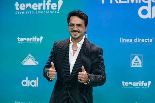 Photocall of the 30th edition of the Dial Awards in Tenerife Singer Luis Fonsi poses during the photocall of the 30th edition of the Dial Awards, at the Recinto Ferial de Santa Cruz de Tenerife, on March 12, 2026, in Santa Cruz de Tenerife, Tenerife, Canary Islands Spain The Dial Awards 2026 celebrate their 30th edition with a gala presented by Leire Martinez for the second consecutive year, which rewards artists such as Laura Pausini, Pablo Alborán, Sergio Dalma, Amaral, Luis Fonsi and Kany García, among others Ana Torroja, Luz Casal, Mónica Naranjo and Antonio Carmona receive the Dial Lifetime Achievement Award 12 MARCH 2026 PHOTOCALL DIAL AWARDS MUSIC MUSIC SINGERS 30TH ANNIVERSARY Europa Press Canarias 12 03 2026 Santa Cruz de Tenerife Copyright: xEuropaxPressxCanariasx 7361881