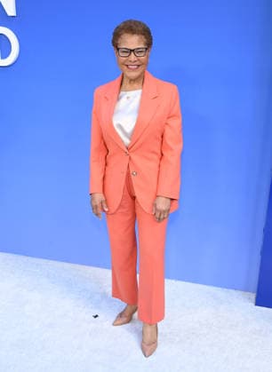 Essence Black Women in Hollywood Luncheon L.A. Mayor Karen Bass arriving to Essence Black Women in Hollywood Luncheon at Fairmont Century Plaza Hotel on March 12, 2026 in Century City, CA. Century City Fairmont Century Plaza Hotel California USA Copyright: xLISAxOConnor AFF-USA.comx