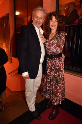 Timothy Beach mit Ehefrau Nicola Tiggeler Premiere Der Abschiedsbrief Komödie im Hotel Bayerischen Hof Theater München 12. März 2026