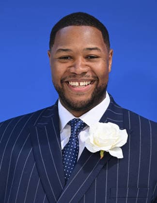 Essence Black Women in Hollywood Luncheon Luke Tennie arriving to Essence Black Women in Hollywood Luncheon at Fairmont Century Plaza Hotel on March 12, 2026 in Century City, CA. Century City Fairmont Century Plaza Hotel California USA Copyright: xLISAxOConnor AFF-USA.comx