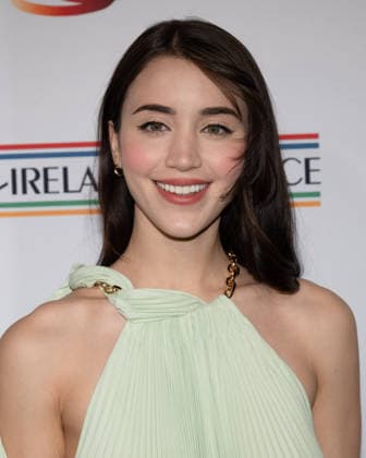 March 12, 2026, Los Angeles, California, USA: American actress CAYLEE COWAN, 27, attends the 20th Annual Oscar Wilde Awards green carpet. Los Angeles USA - ZUMAb173 20260312_aap_b173_011 Copyright: xBillyxBennightx