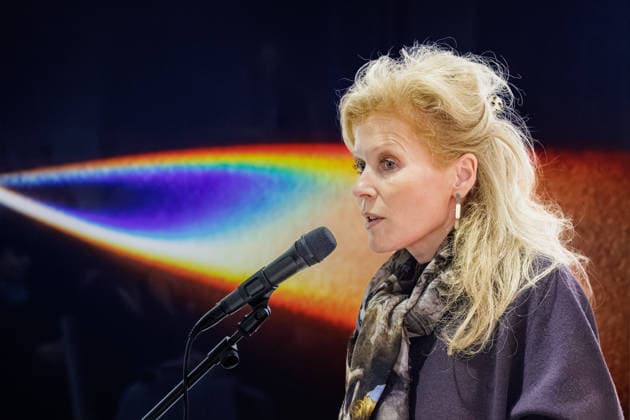 12.03.2026. Düsseldorf. Fotografie-Ausstellung von Heinz Mack im Düsseldorfer ZERO-Haus. Das fotografische Werk von Heinz Mack ist in der Öffentlichkeit so gut wie unbekannt. Daher setzt die Ausstellung der ZERO foundation in Zusammenarbeit mit der MACK FOUNDATION zum ersten Mal den Fokus auf dieses Medium, welches der Künstler in weiten Teilen als dokumentarisch betrachtet hat. Aber es gibt Ausnahmen, die in dieser Ausstellung zu sehen sind. Hier: Dr. Antonia Lehmann-Tolkmitt (Vorsitzende des Vorstands der ZERO foundation) Düsseldorf ZERO foundation, Hüttenstr. Nordrhein-Westfalen Deutschland
