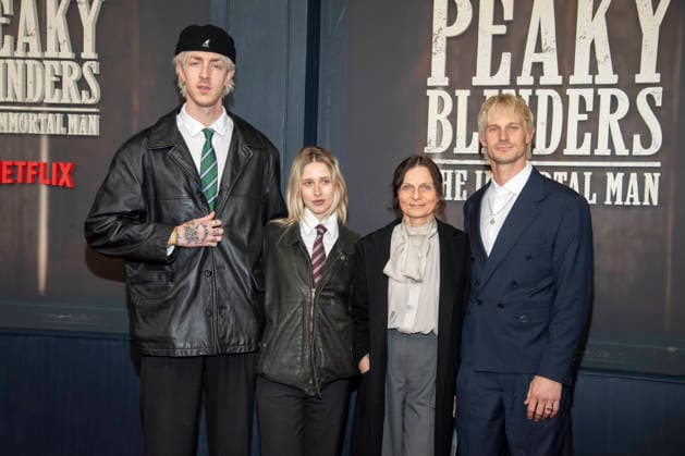 abb Niklas van Lipzig, Kirsten Uterwedde, Wiebke Frost und David Martin zu Gast auf dem roten Teppich bei der Netflix Film Premiere von PEAKY BLINDERS THE IMMORTAL MAN im Kino International Berlin ,Berlin den 12.03.2026 Berlin Deutschland