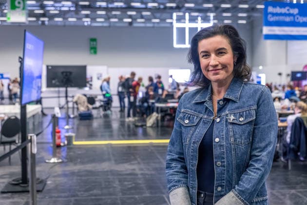 Bundesministerin Dorothee Bär bei der Eröffnung des RoboCup 2026 in Köln. Teams aus aller Welt treten bei dem internationalen Wettbewerb mit autonomen Robotern in verschiedenen Disziplinen gegeneinander an. Köln, Deutschland, März 2026. Robocup *** Federal Minister Dorothee Bär at the opening of RoboCup 2026 in Cologne Teams from all over the world compete against each other in various disciplines at the international competition with autonomous robots Cologne, Germany, March 2026 Robocup