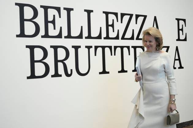 Queen Mathilde Visit The Exhibition Beauty and Ugliness BRUSSELS, BELGIUM - Queen Mathilde of Belgium visits the BOZAR exhibition Beauty and Ugliness on January 01, 2000 in Brussels, Belgium, 01 01 2000 Brussels Belgium  Copyright: xPhilipxReynaersx