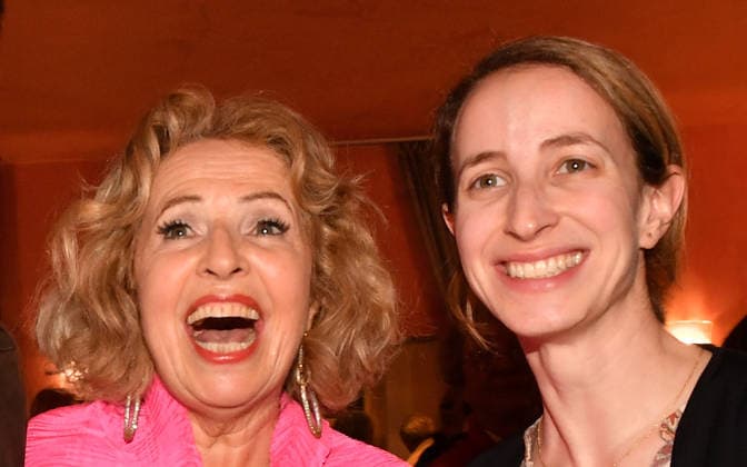 Michaela May und Tochter Lilian Schiffer bei Der Abschiedsbrief Theater Premiere am 12.03.2026 in der Komoedie Bayerischer Hof in Muenchen Der Abschiedsbrief Premiere in der Komoedie im Hotel Bayerischer Hof in Muenchen