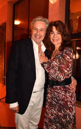 Timothy Peach und Nicola Tiggeler bei Der Abschiedsbrief Theater Premiere am 12.03.2026 in der Komoedie Bayerischer Hof in Muenchen Der Abschiedsbrief Premiere in der Komoedie im Hotel Bayerischer Hof in Muenchen