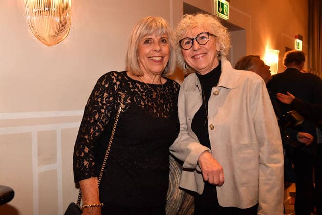 Monika Roth und Anita Wepper bei Der Abschiedsbrief Theater Premiere am 12.03.2026 in der Komoedie Bayerischer Hof in Muenchen Der Abschiedsbrief Premiere in der Komoedie im Hotel Bayerischer Hof in Muenchen