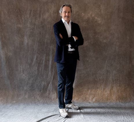 Roberto Torretta presents his new collection at OMODA Madrid es Moda The designer Roberto Torretta poses before the showroom, on March 13, 2026, in Madrid Spain Roberto Torretta has presented his new collection through a shooting in his showroom, a space designed by Patricia Urquiola 13 MARCH 2026 Madrid Madrid Spain  Copyright: xEduardoxParrax 7362746