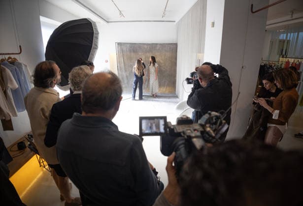 Roberto Torretta presents his new collection at OMODA Madrid es Moda A model poses before the showroom, on March 13, 2026, in Madrid Spain Roberto Torretta has presented his new collection through a shooting in his showroom, a space designed by Patricia Urquiola 13 MARCH 2026 Madrid Madrid Madrid Spain  Copyright: xEduardoxParrax 7362754