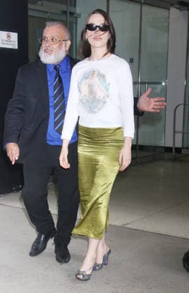 Victoria Pedretti outside The Drew Barrymore show studios Where: New York City, New York, United States When: 12 Mar 2026 Credit: Roger Wong INSTARimages EDITORIAL USE ONLY. NOT FOR USE BY NEWSPAPERS BASED IN THE UK. Copyright: xx instar55550310